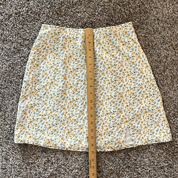 HOLLISTER floral skirt - Picture 6 of 6